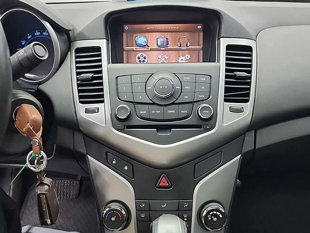 Chevrolet Cruise - Vista 10