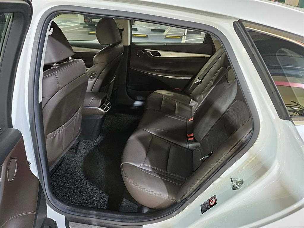 HYUNDAI Grandeur - Vista 8