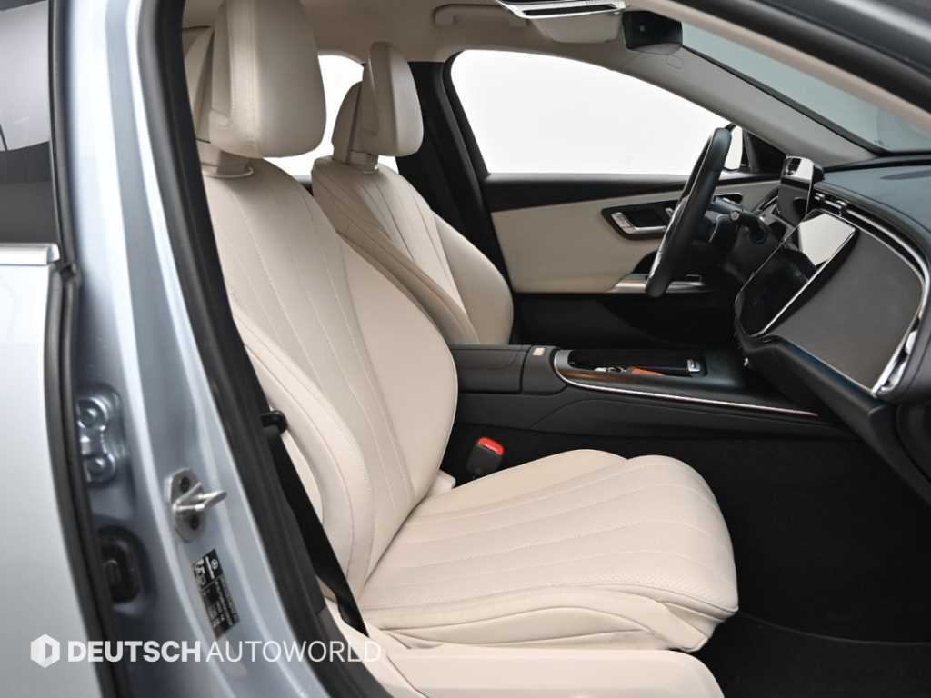 Mercedes Benz E class - Vista 10