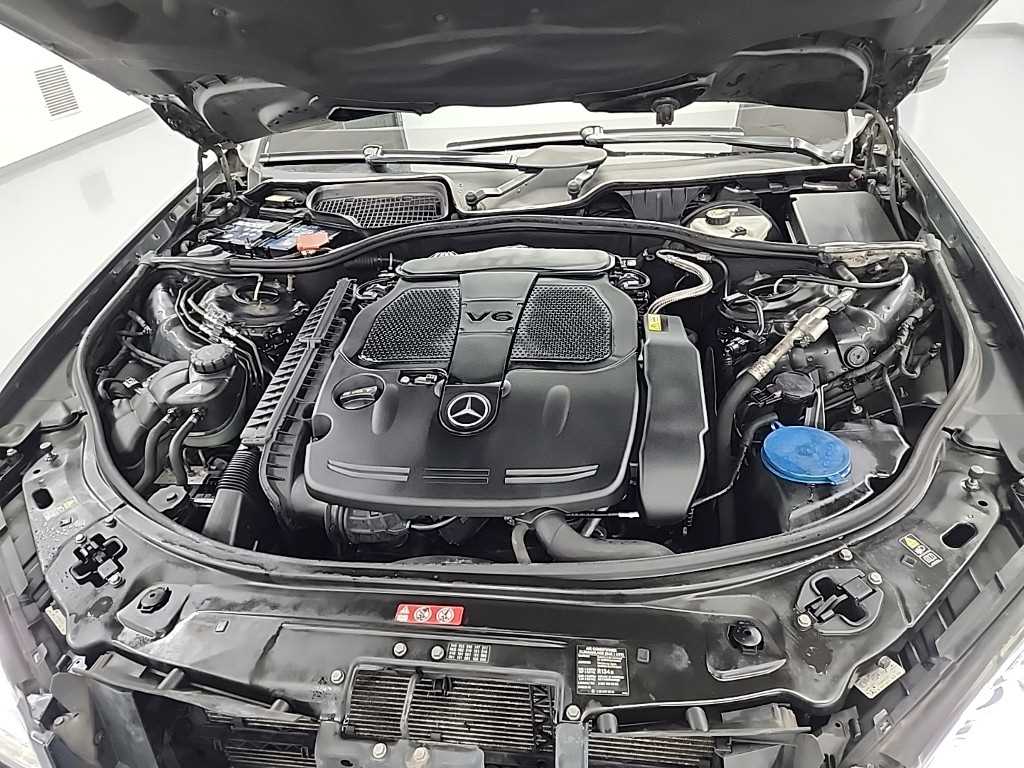 Mercedes Benz S Class - Vista 5