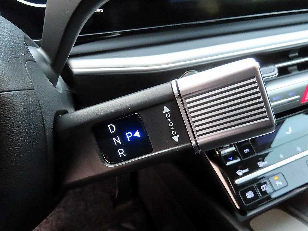HYUNDAI Grandeur - Vista 10