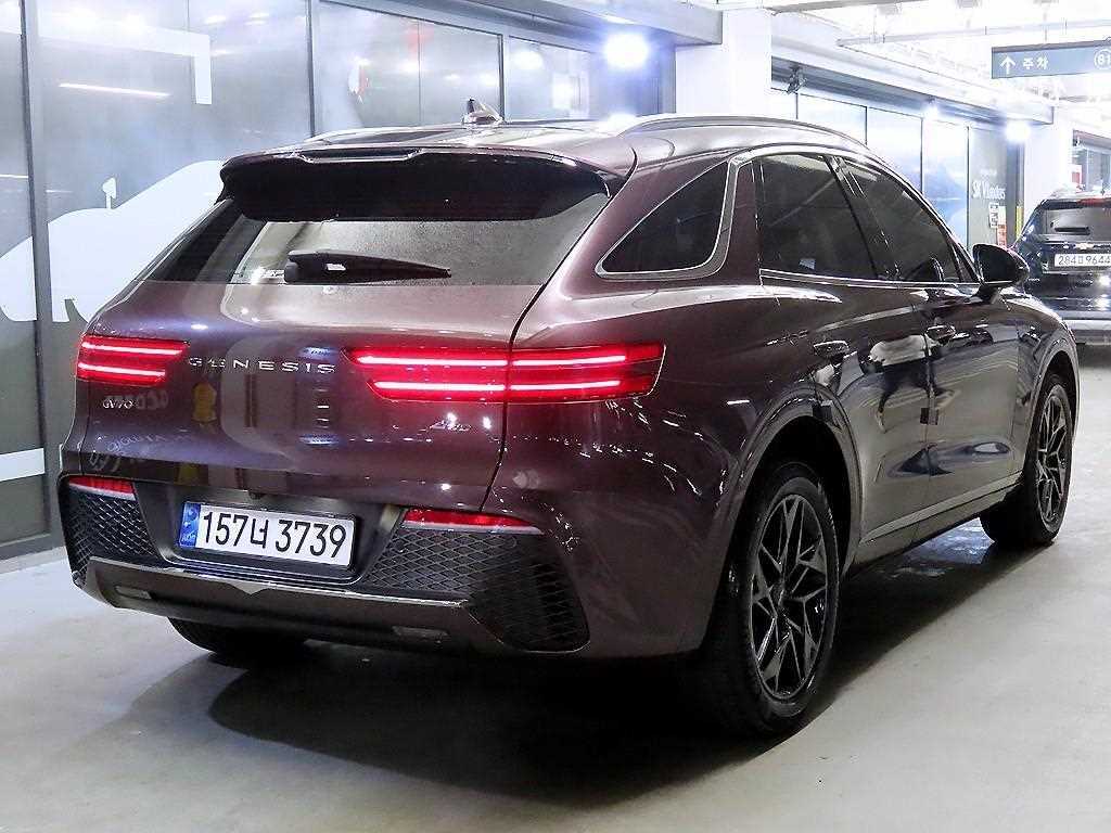 Genesis GV70 - Vista 4