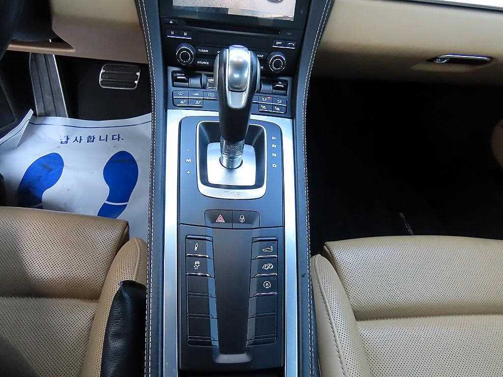 Porsche 718 - Vista 7