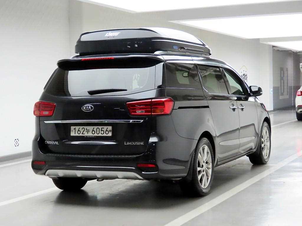 KIA Carnival - Vista 4