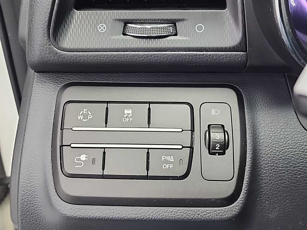 Ssangyong Tivoli 2016 Blanco - Importación desde Corea - HF Imports Iquique - Foto 17