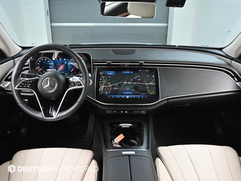 Mercedes Benz E class - Vista 7