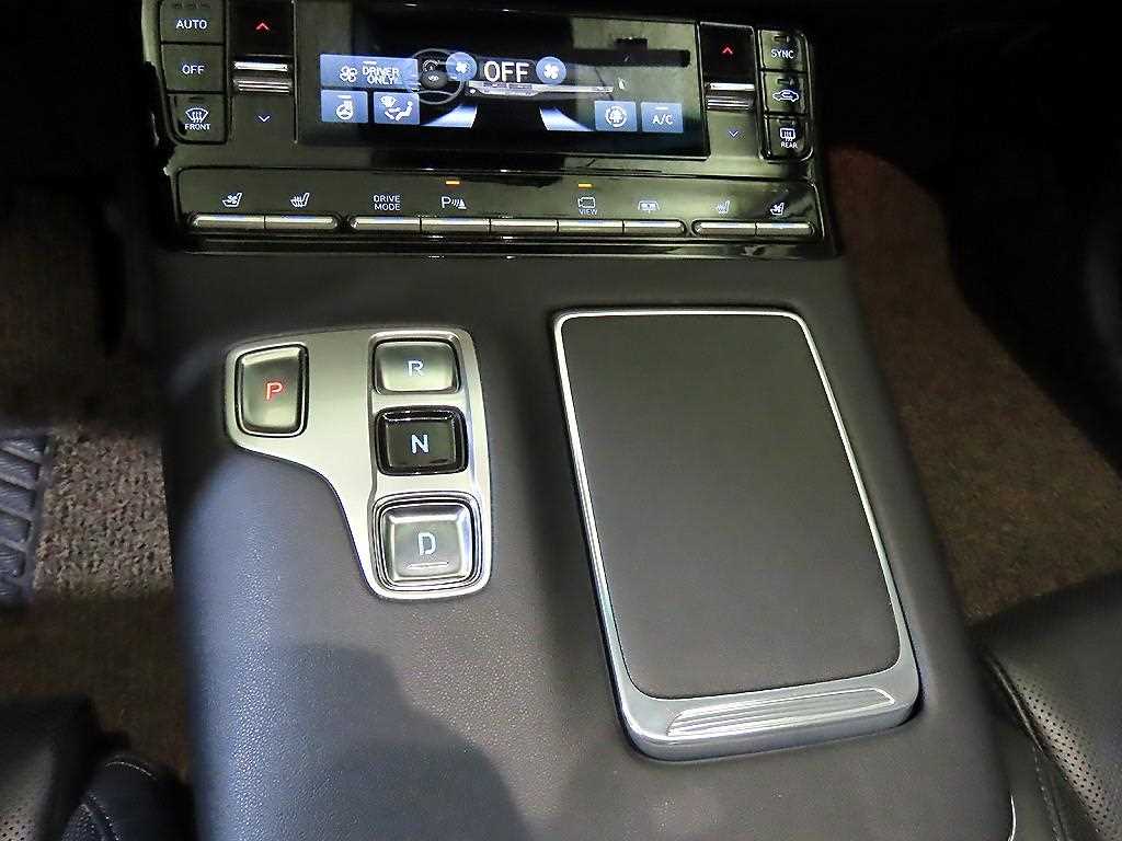 HYUNDAI Grandeur - Vista 9