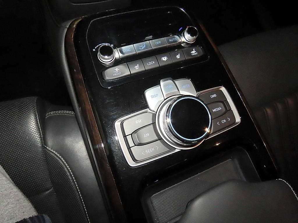 Genesis G90 2019 Negro - Importación desde Corea - HF Imports Iquique - Foto 15