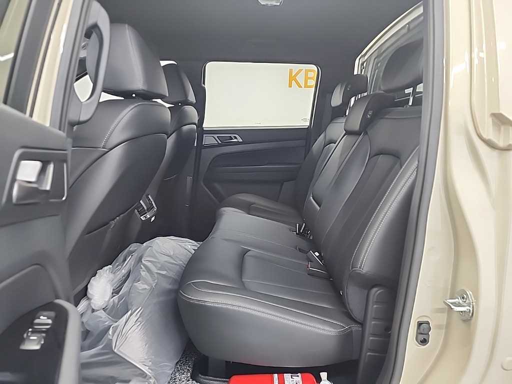 Ssangyong Musso - Vista 12