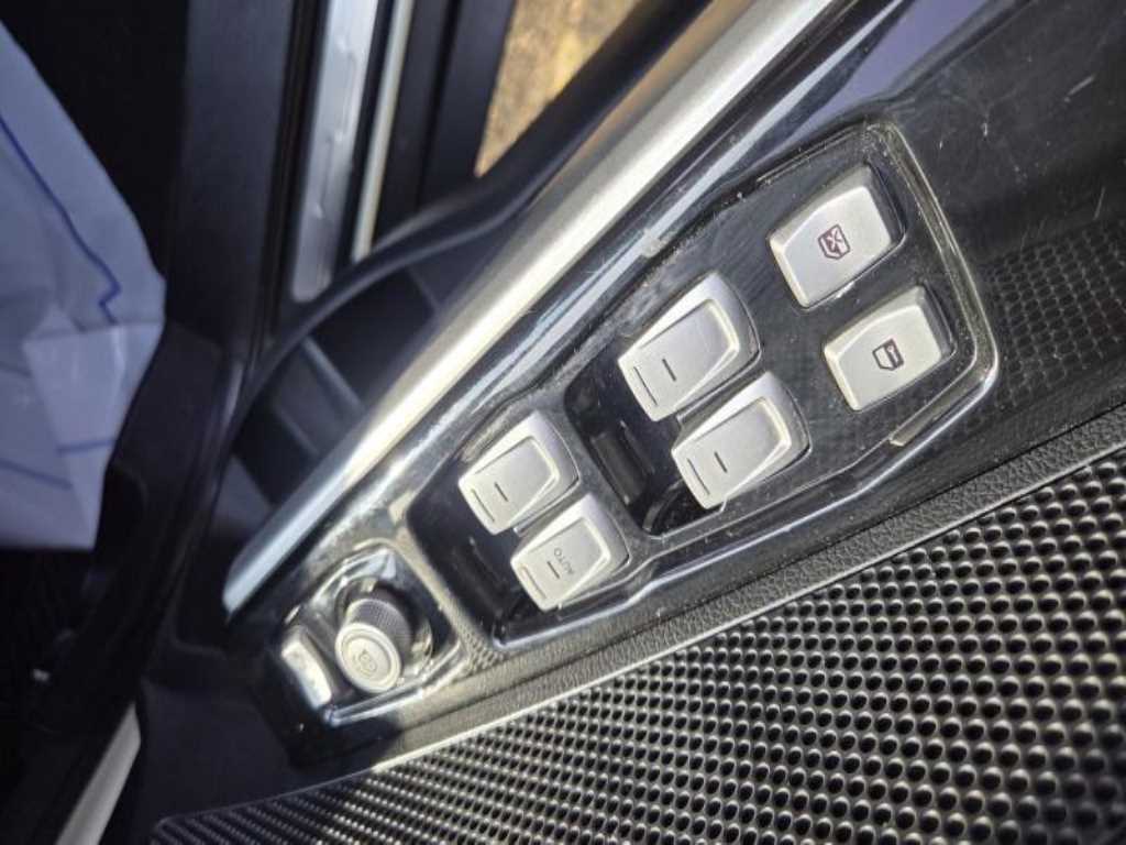 Ssangyong Tivoli - Vista 10