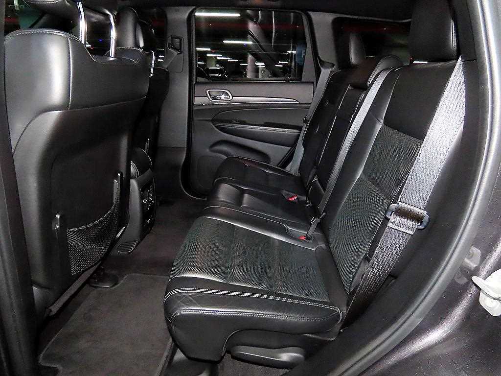 Jeep Cherokee - Vista 7