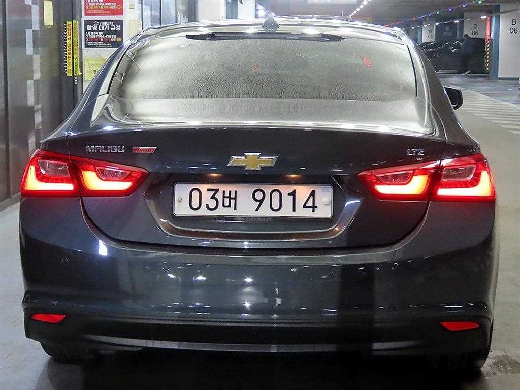 Chevrolet Malibu - Vista 5