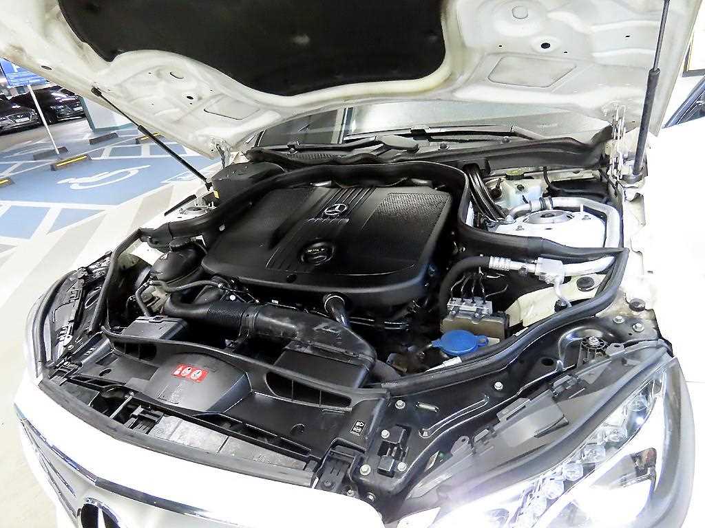 Mercedes Benz E class 2016 Blanco - Importación desde Corea - HF Imports Iquique - Foto 19