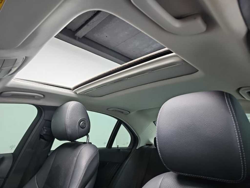 Mercedes Benz C Class 2016 Negro - Importación desde Corea - HF Imports Iquique - Foto 13