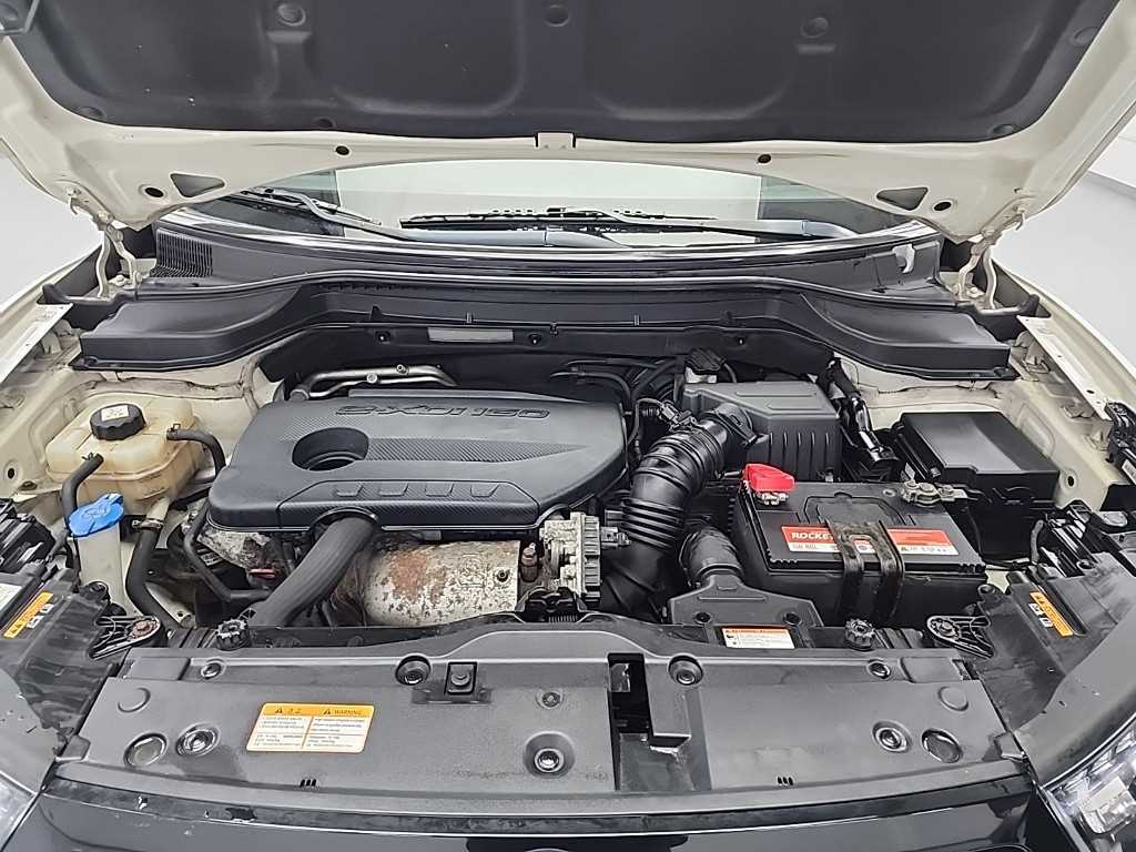 Ssangyong Tivoli - Vista 5