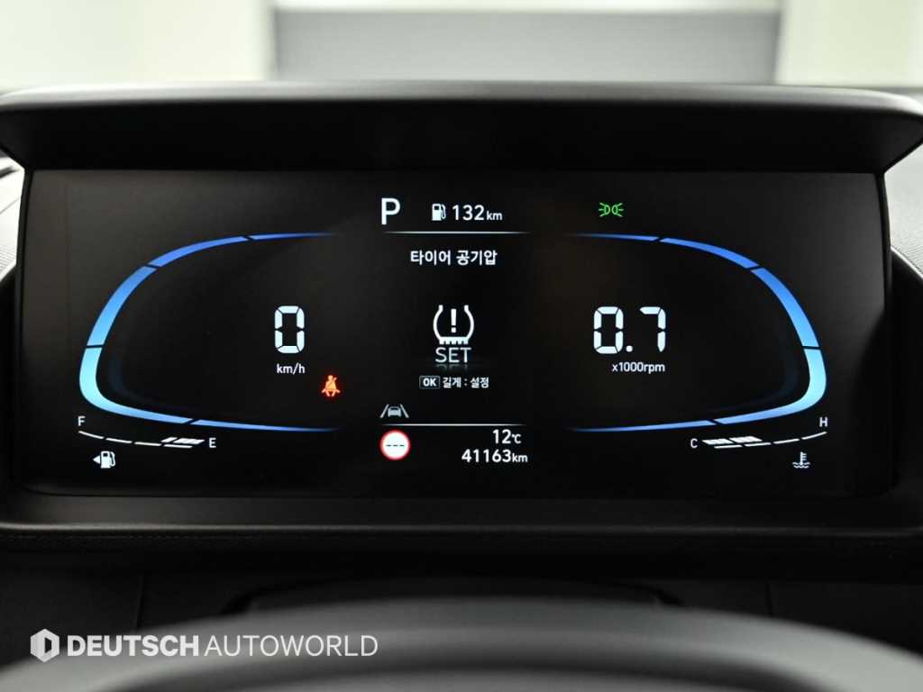 HYUNDAI Casper - Vista 8