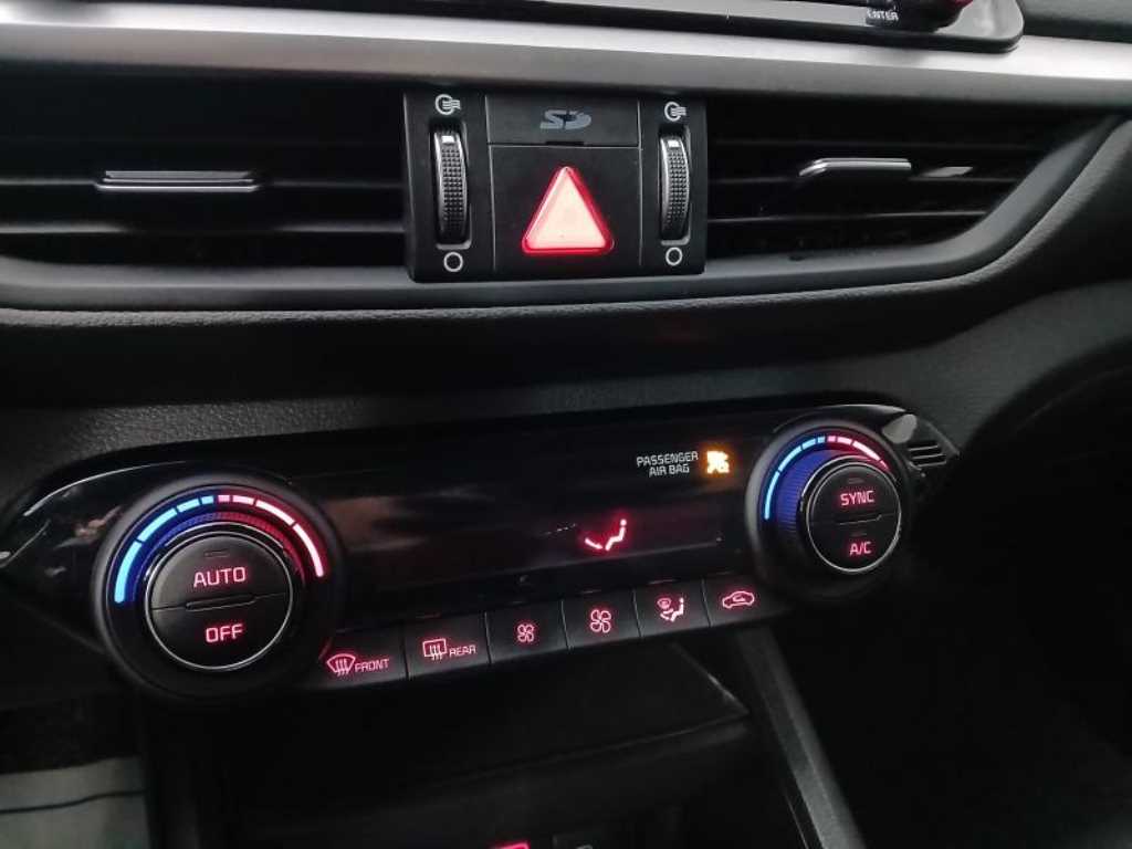 KIA K3 2021 Blanco - Importación desde Corea - HF Imports Iquique - Foto 14