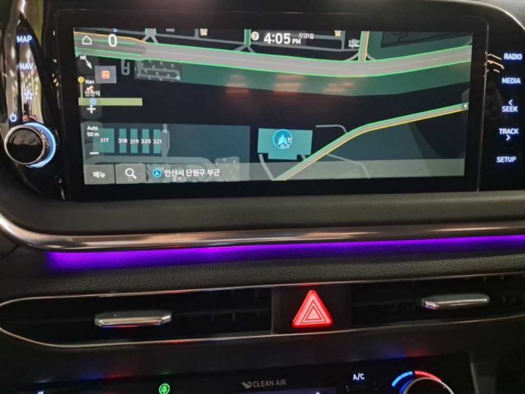 HYUNDAI Sonata - Vista 11