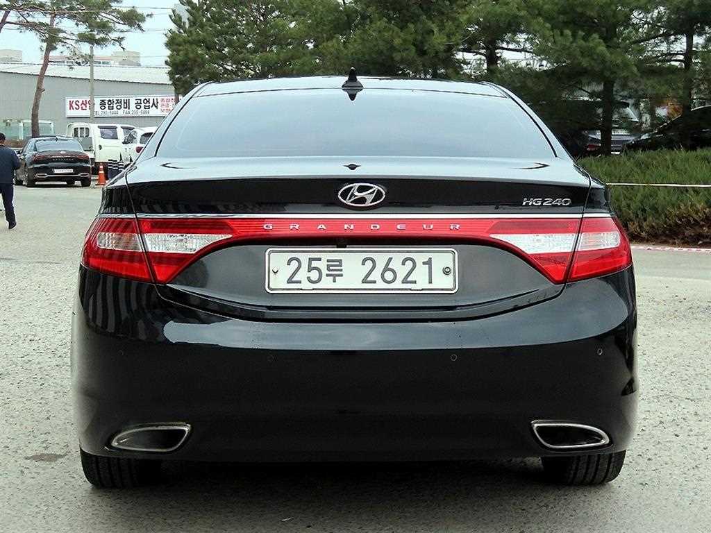 HYUNDAI Grandeur - Vista 4
