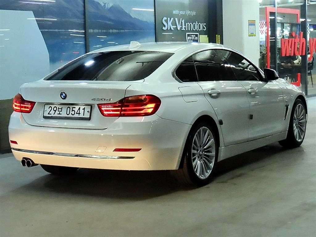 BMW 4 Series - Vista 4