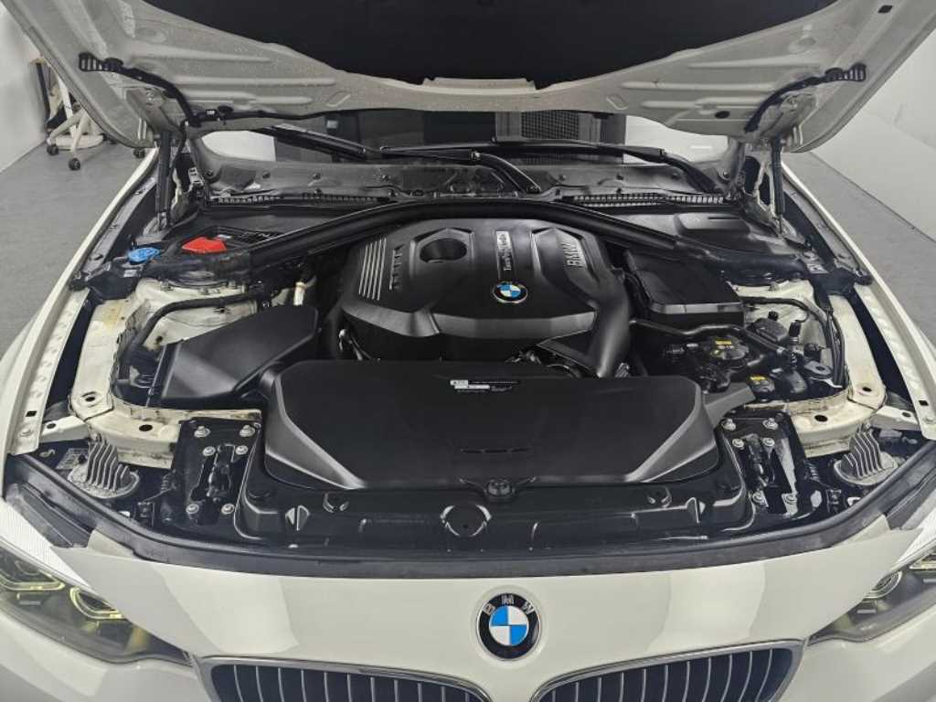 BMW 4 Series - Vista 6