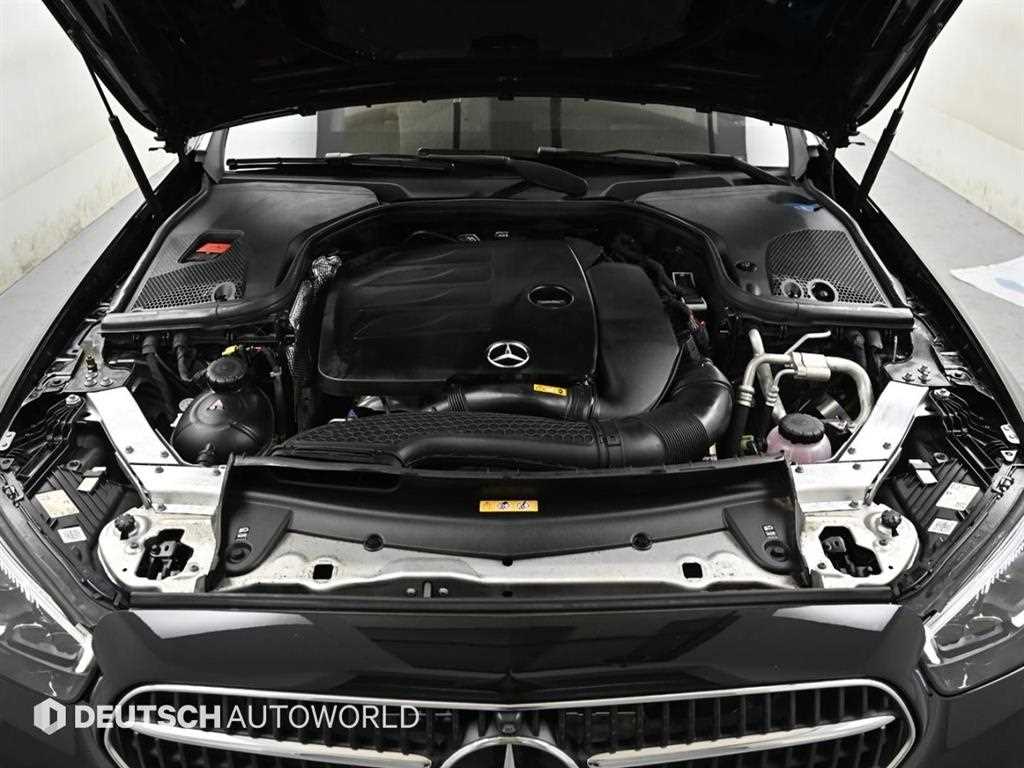 Mercedes Benz E class - Vista 6