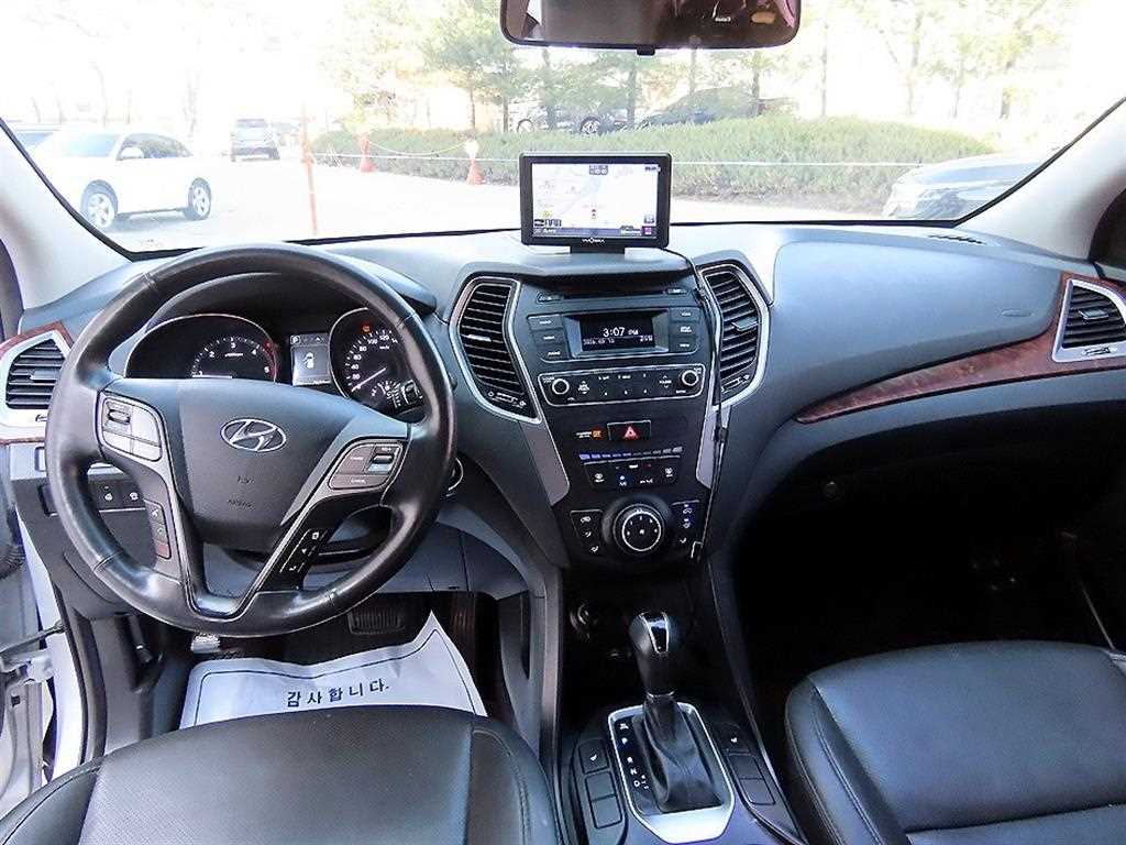 HYUNDAI Santa Fe - Vista 7