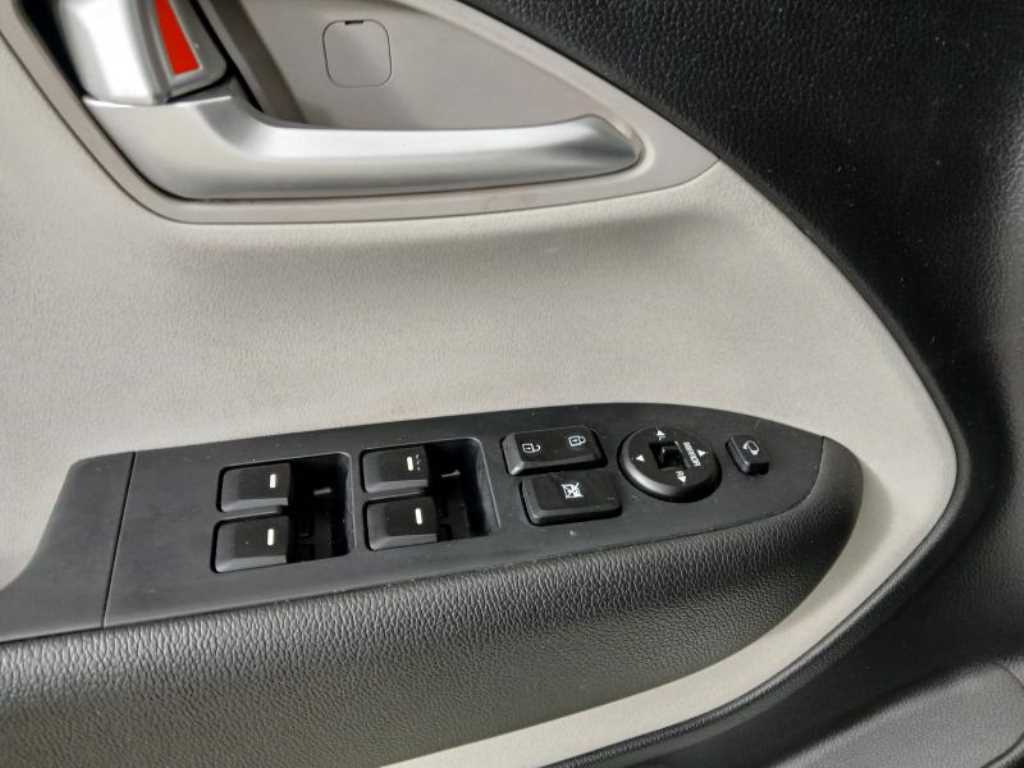 KIA Ray - Vista 10