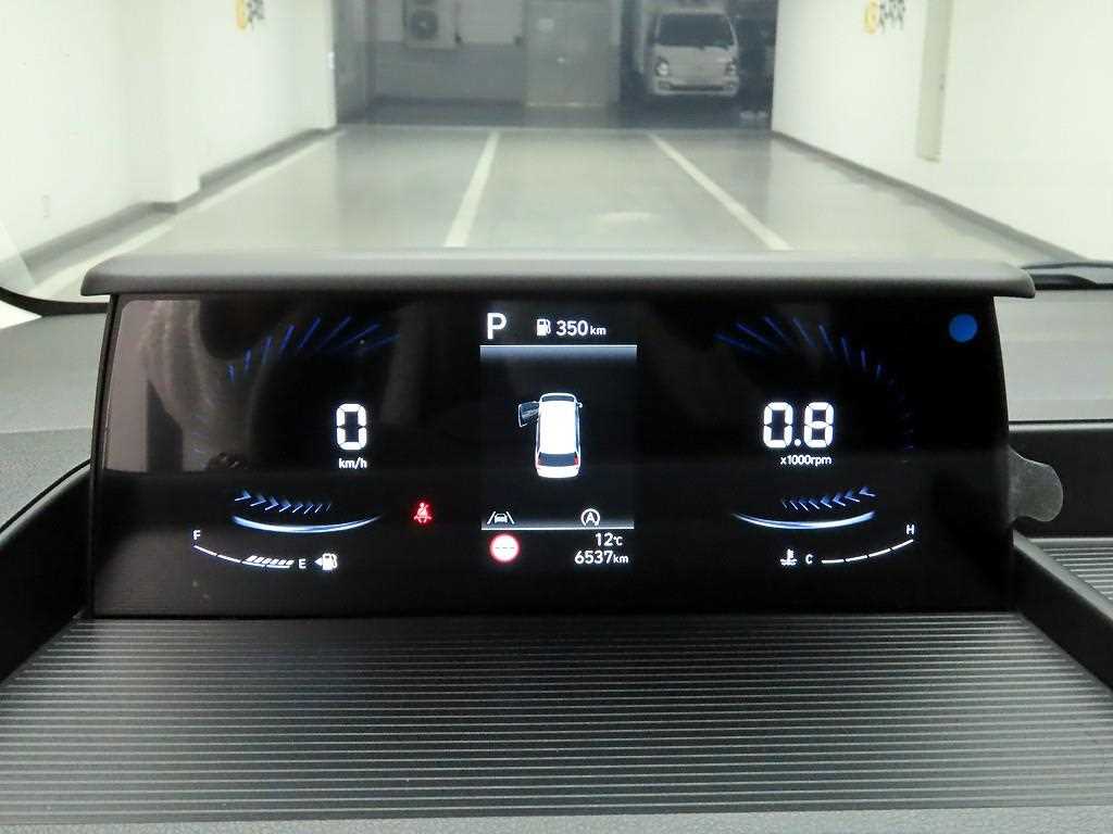 HYUNDAI Staria - Vista 5