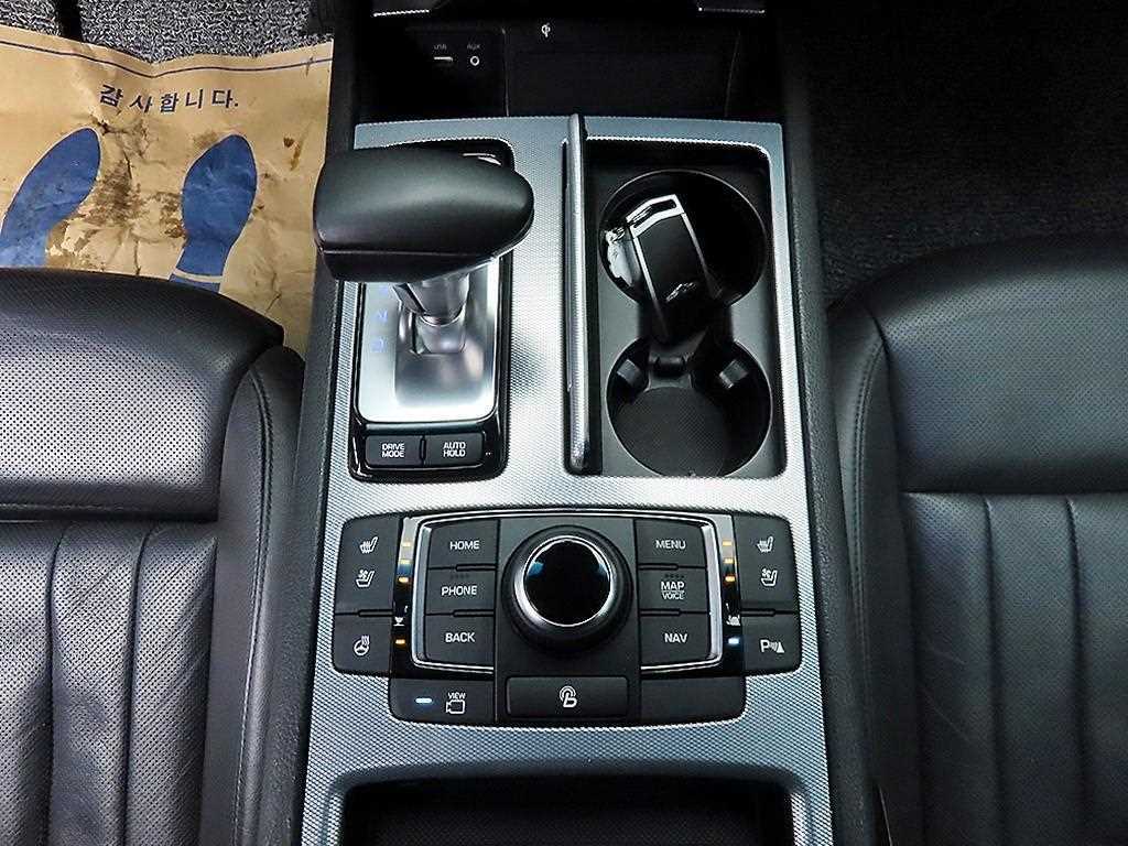 Genesis G80 - Vista 10