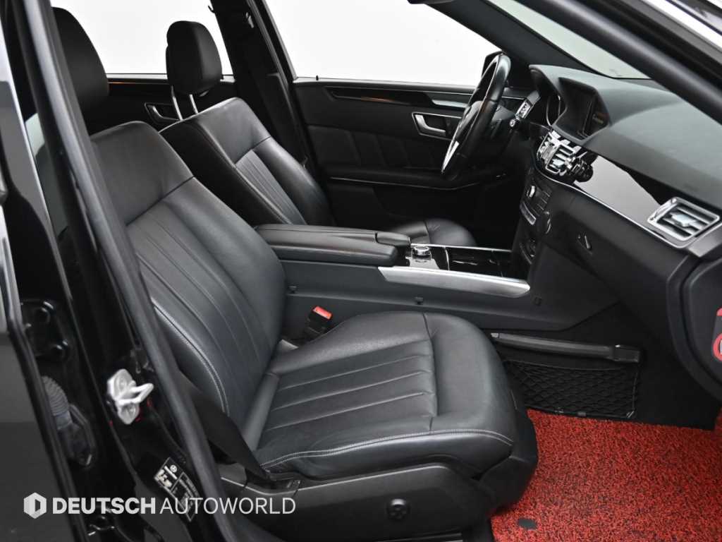 Mercedes Benz E class - Vista 10