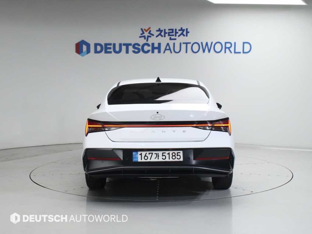 HYUNDAI Avante - Vista 4