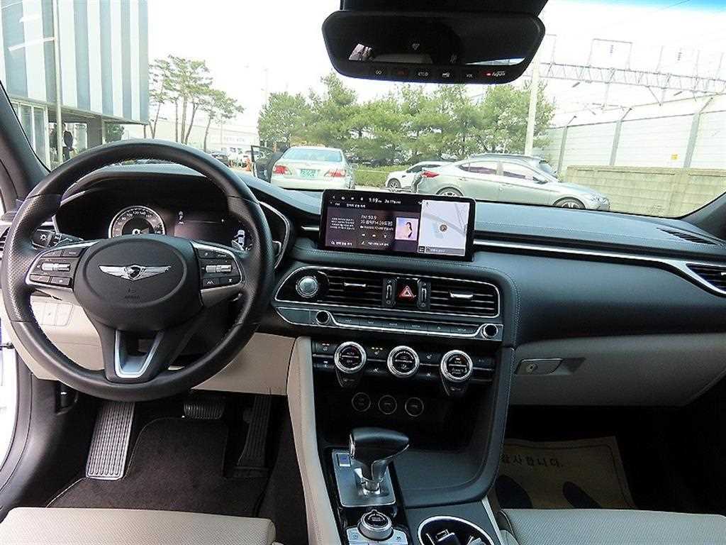 Genesis G70 - Vista 7