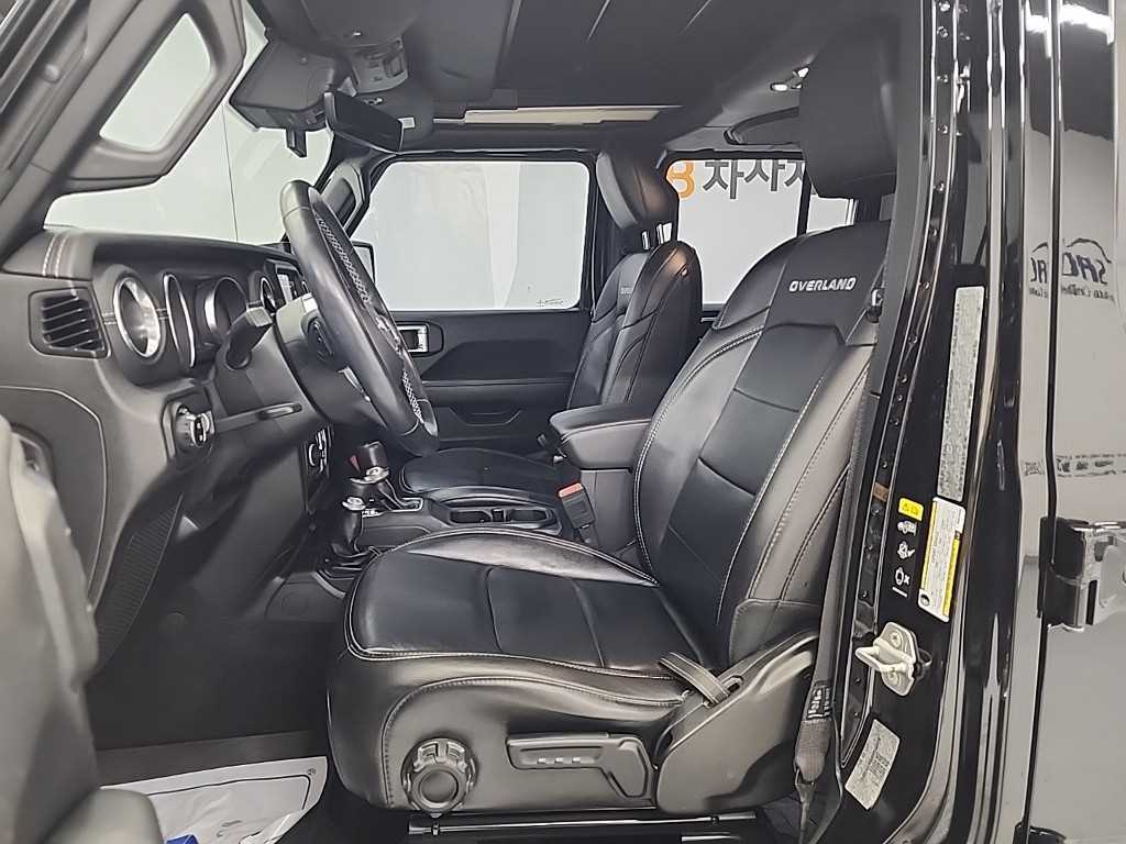 Jeep Wrangler - Vista 11