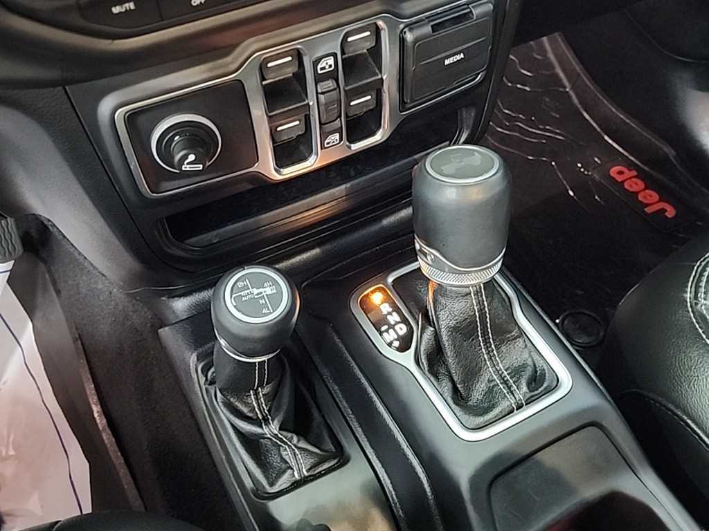 Jeep Wrangler - Vista 8