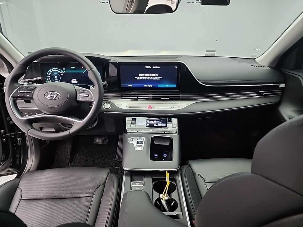 HYUNDAI Grandeur - Vista 7