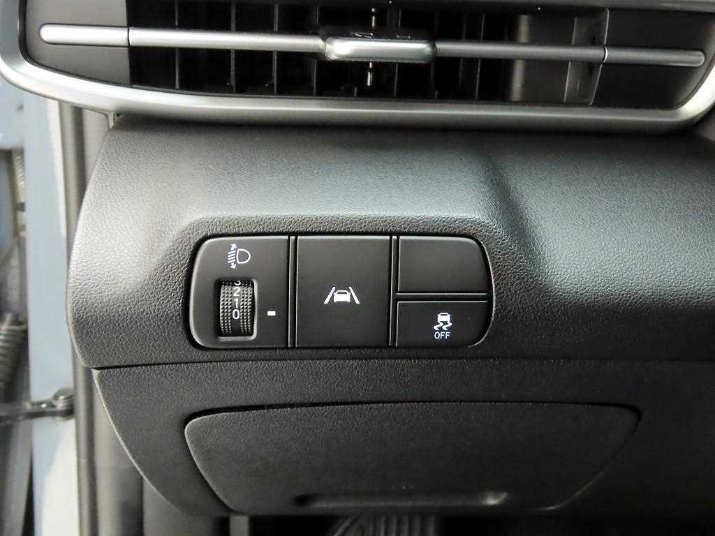 HYUNDAI Avante - Vista 12