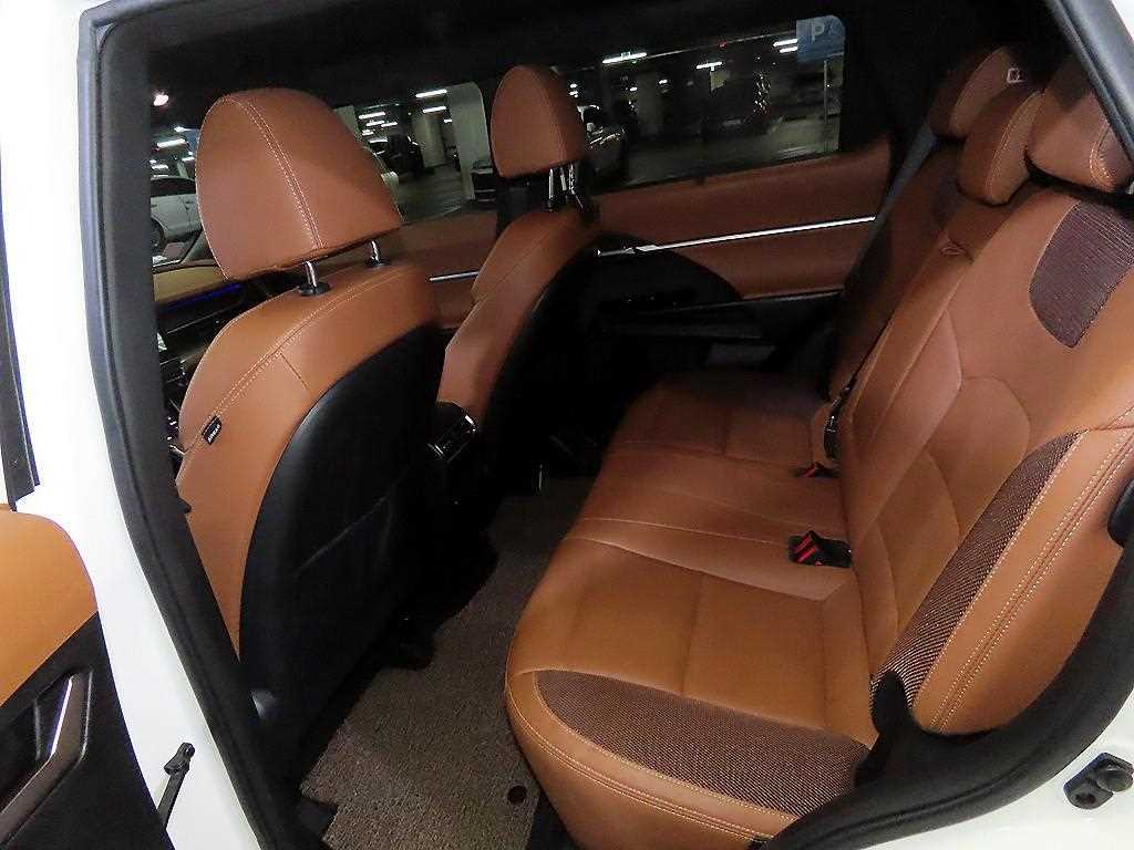 Ssangyong Torres - Vista 7