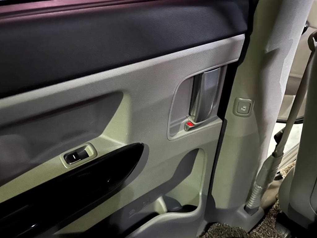 KIA Carnival - Vista 10