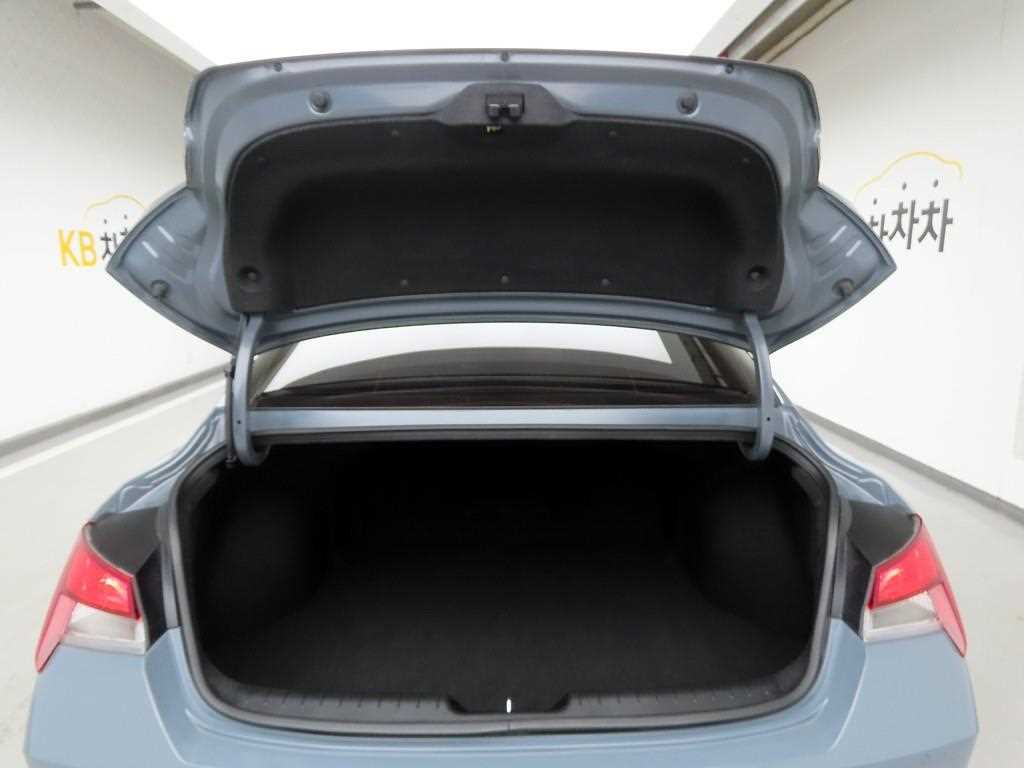 HYUNDAI Avante 2023 - Importación desde Corea - HF Imports Iquique - Foto 17