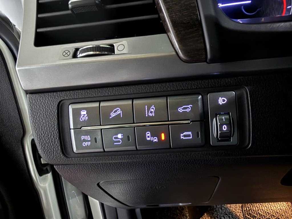 Ssangyong Rexton 2019 Blanco - Importación desde Corea - HF Imports Iquique - Foto 14