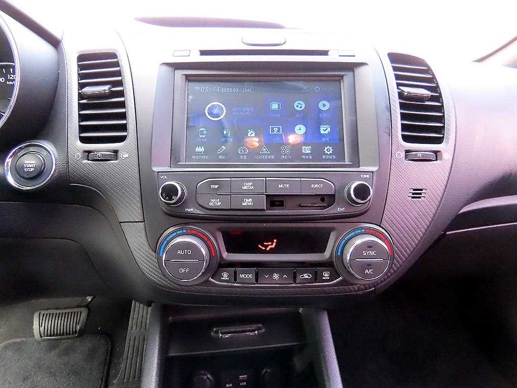 KIA K3 2016 Gris - Importación desde Corea - HF Imports Iquique - Foto 13