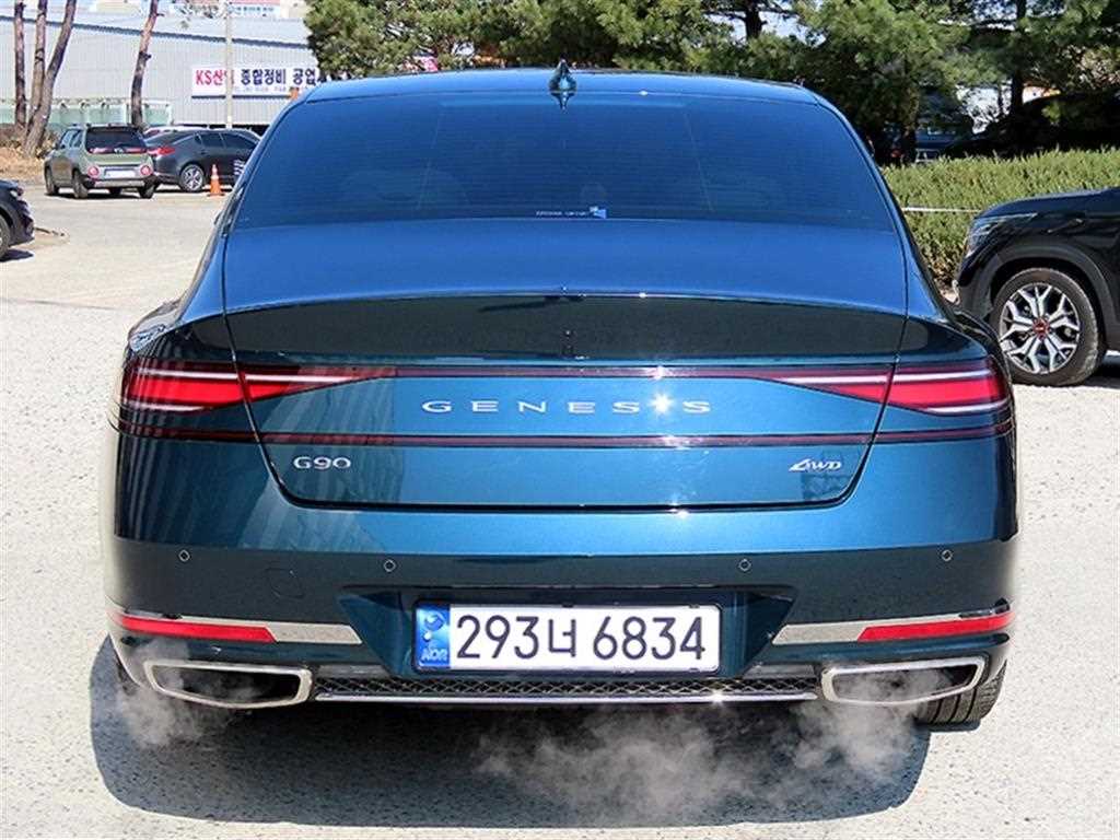 Genesis G90 - Vista 4