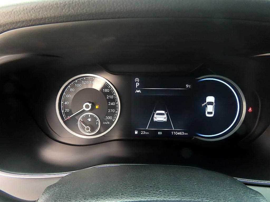 Genesis G70 - Vista 9