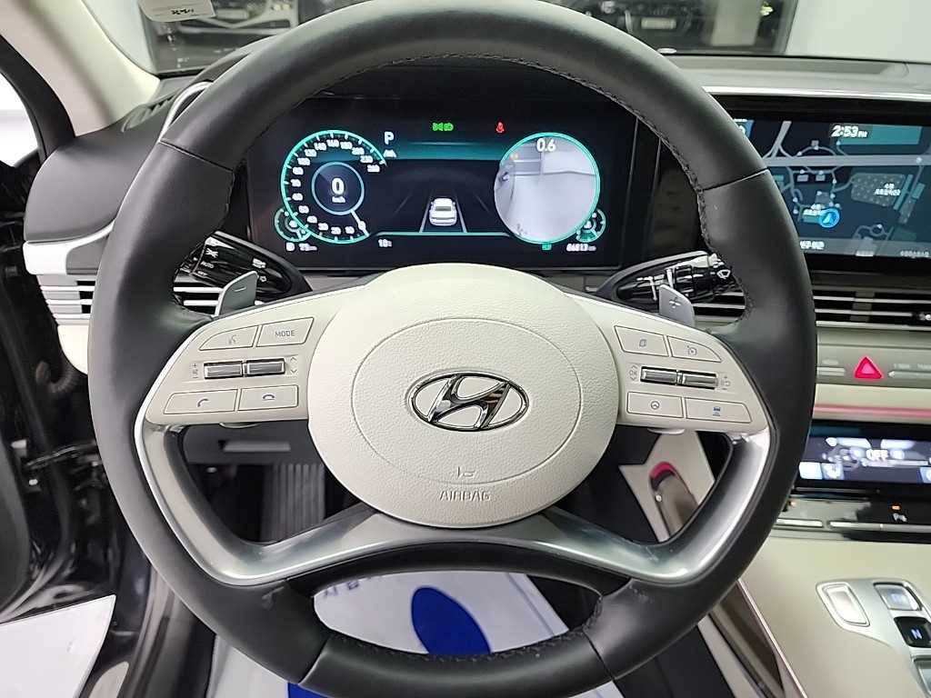 HYUNDAI Grandeur - Vista 9