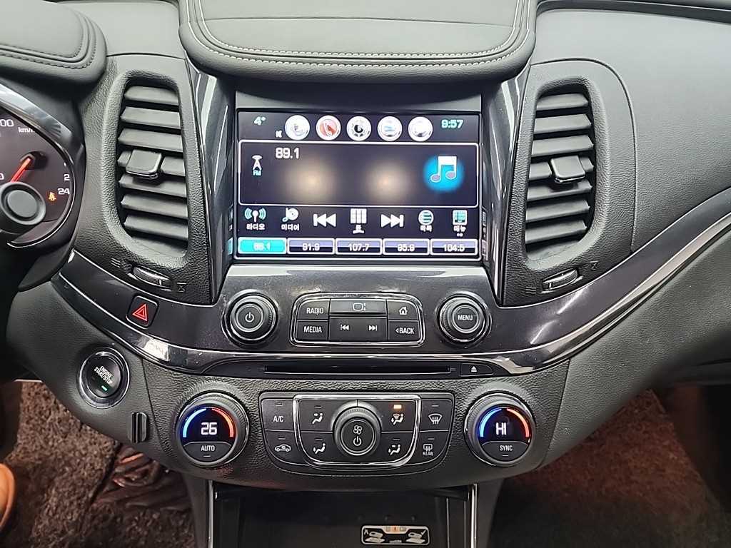 Chevrolet Impala - Vista 11