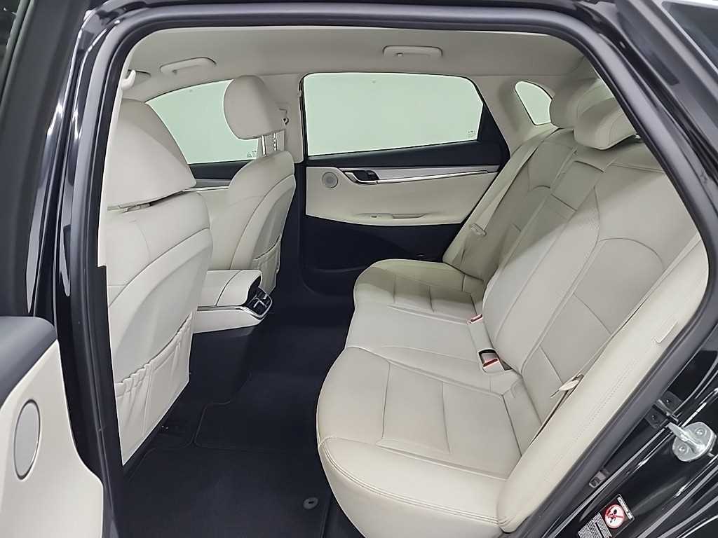 HYUNDAI Grandeur - Vista 12