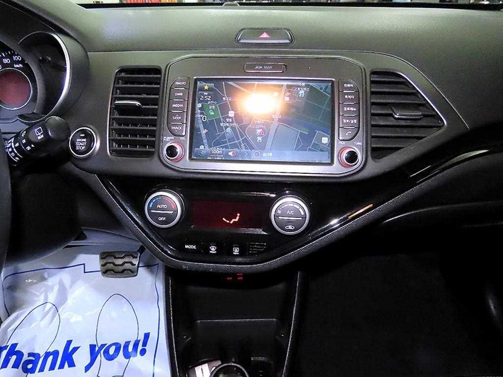 KIA Morning - Vista 11