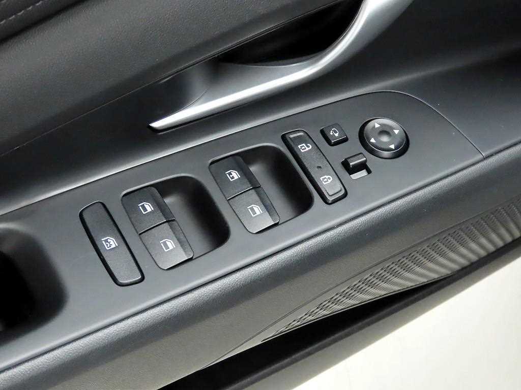 HYUNDAI Avante - Vista 11