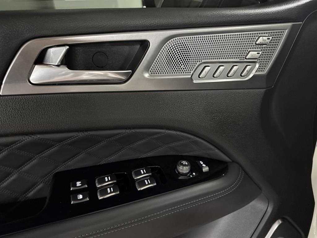 Ssangyong Rexton - Vista 12